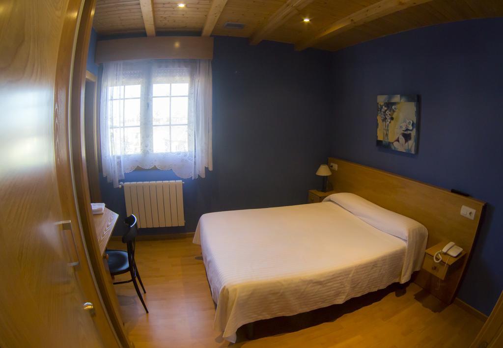 Hotel El Horreo De Aviles Room photo
